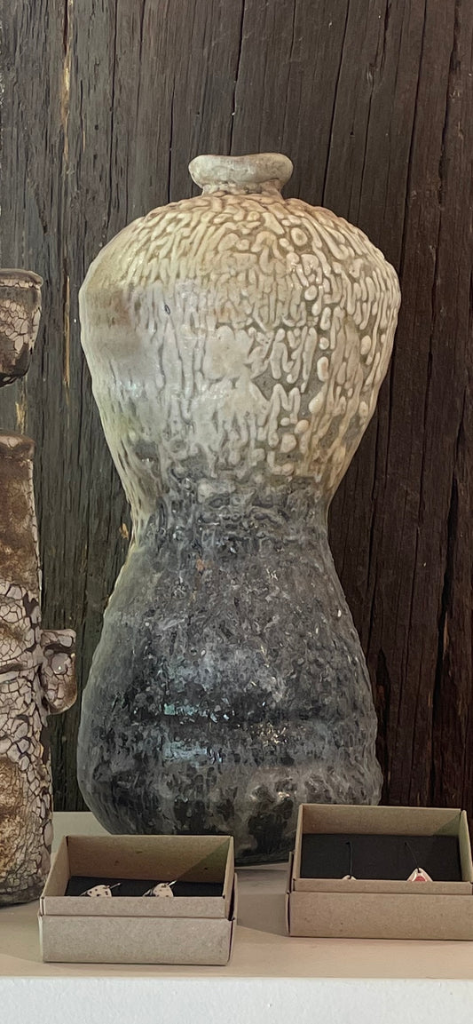 Sergei Shatrov - Crawl Vase