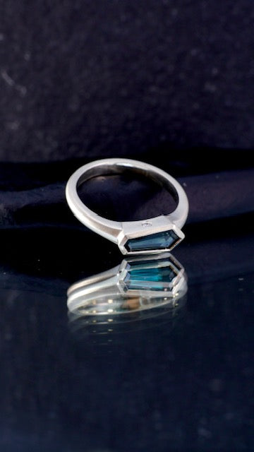 2. Robyn Clarke, Horizon Ring 2, 9ct white gold, Australian freeform sapphire,  1 x EF/SI diamond,  Size N
